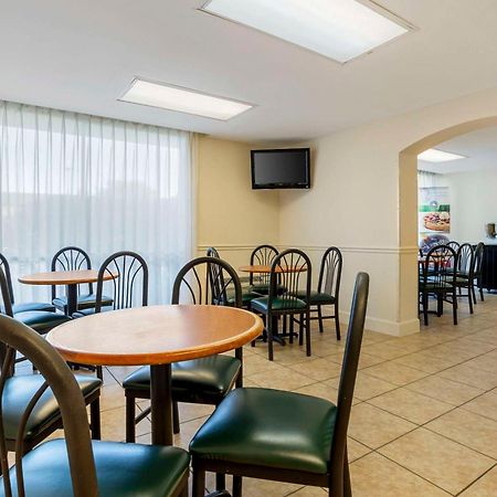 Quality Inn & Suites Nrg Park - Medical Center Houston Esterno foto