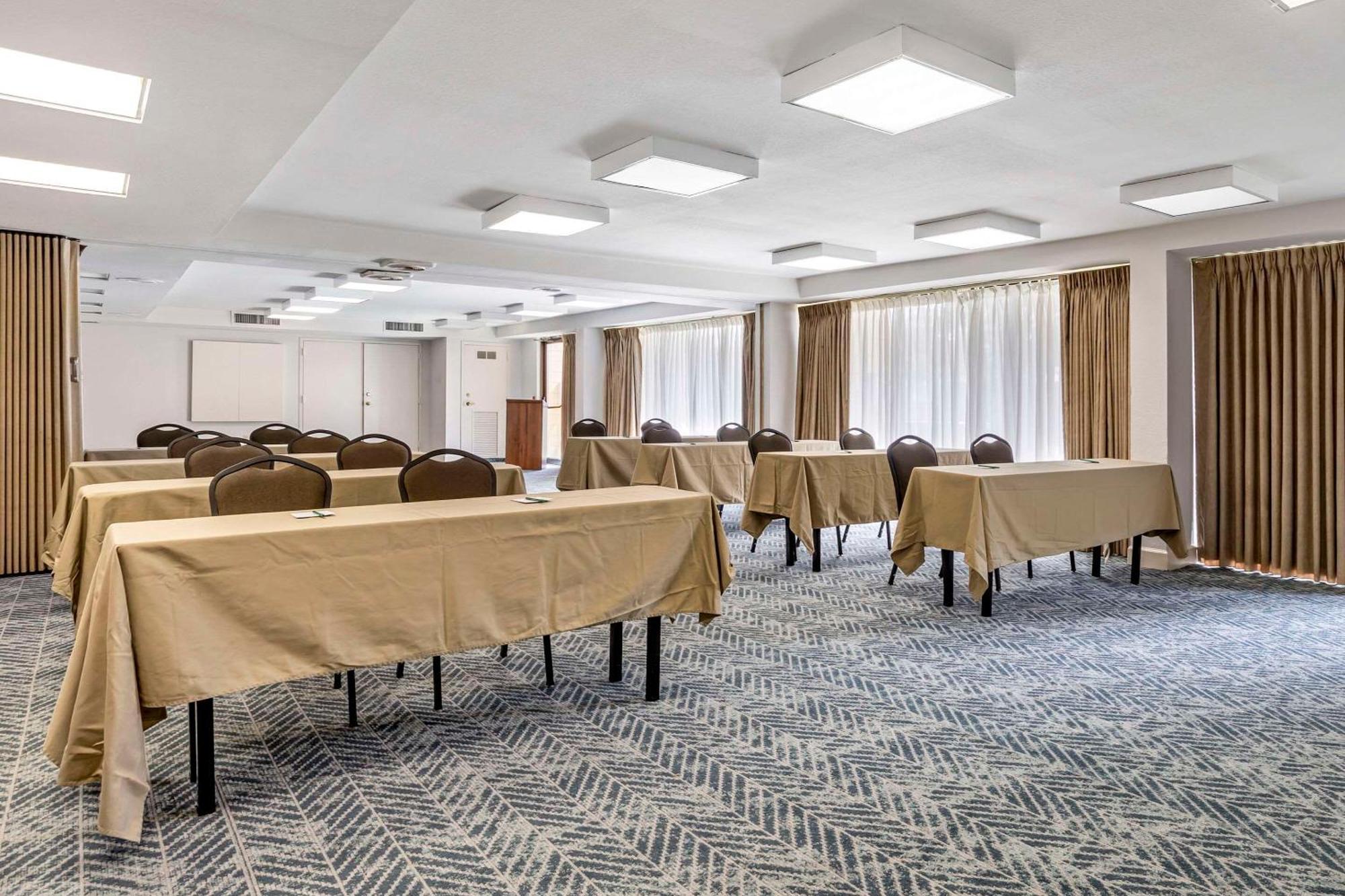 Quality Inn & Suites Nrg Park - Medical Center Houston Esterno foto
