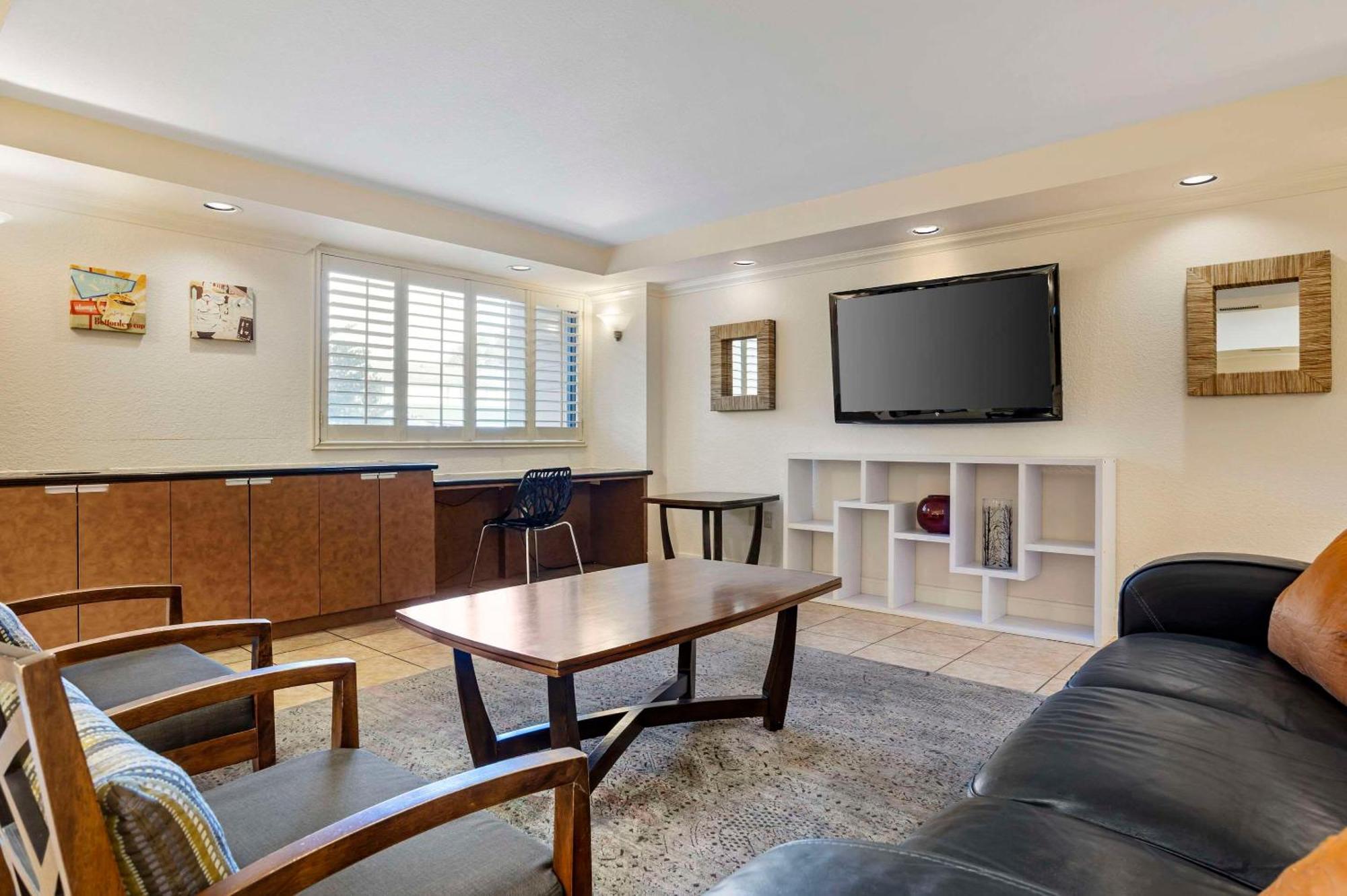 Quality Inn & Suites Nrg Park - Medical Center Houston Esterno foto